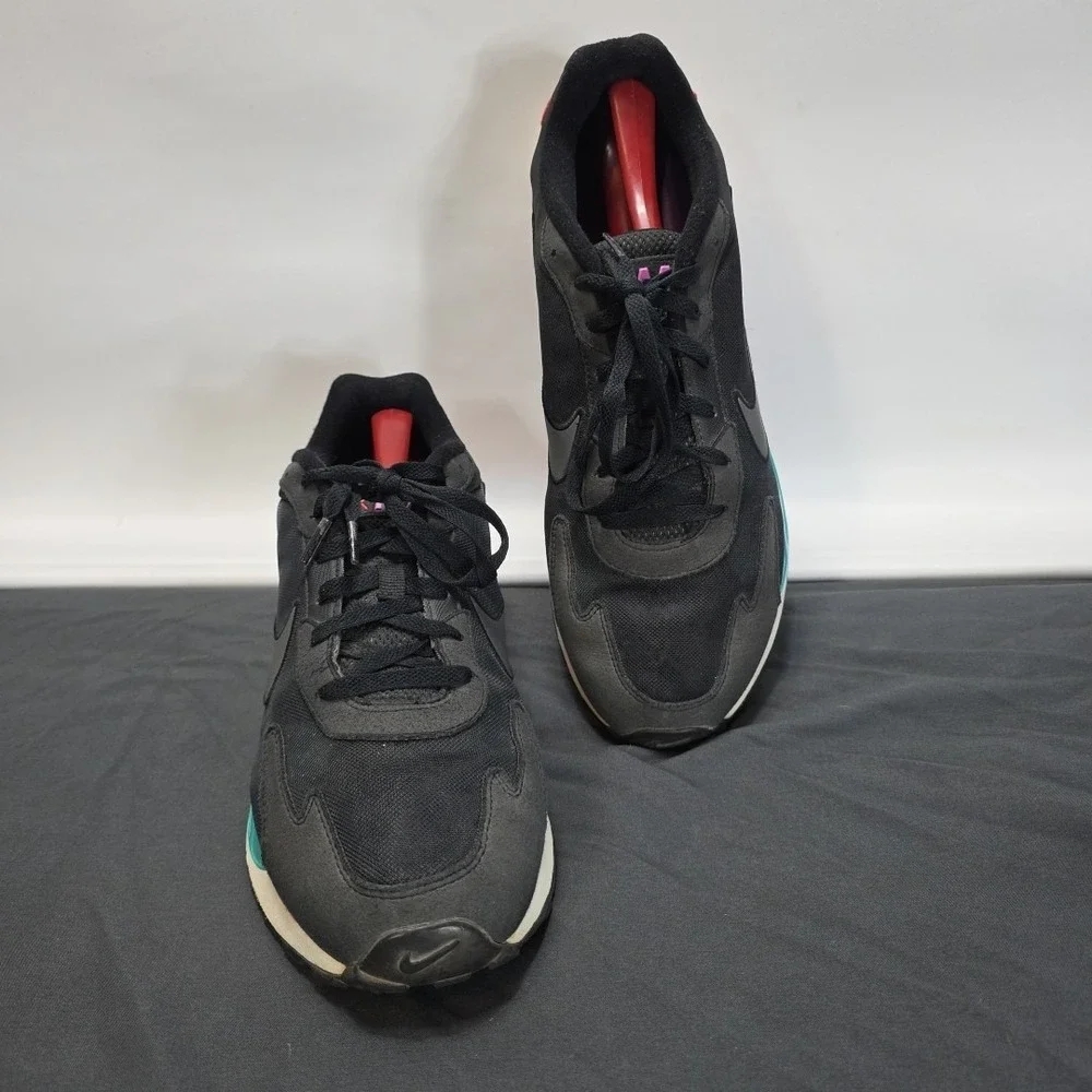 Size 11.5 - Nike Air‎ Max Solo Black Jade Red